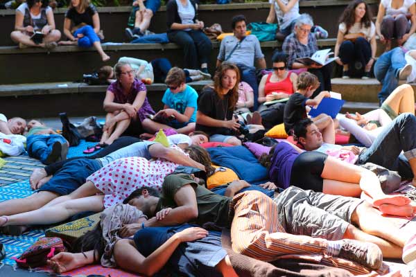 The quai Branly hosts the Festival Les Siestes Electroniques