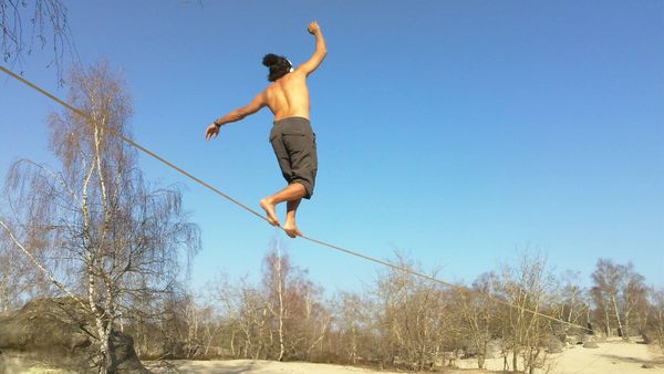 Découvrez l’univers de la slackline