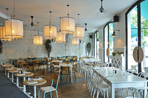 Brasserie Auteuil enlivens the west of Paris