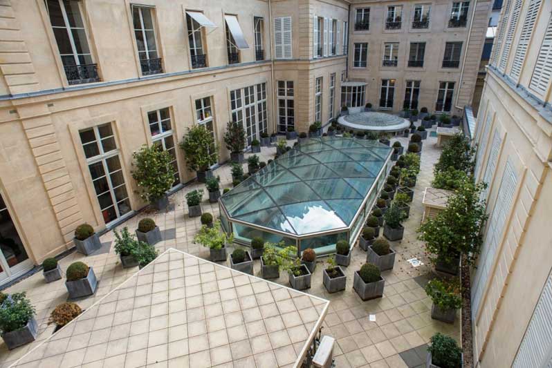 place-vendome-photo-mairie-de-paris-jean-pierre-viguie-parisculteurs-green-hotels-paris-eiffel-trocadero-gavarni
