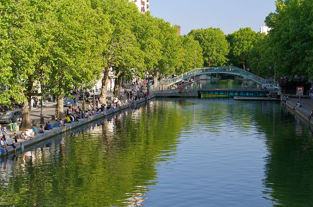 (Français) Le premier radeau végétalisé de Paris débarque sur le canal Saint-Martin
