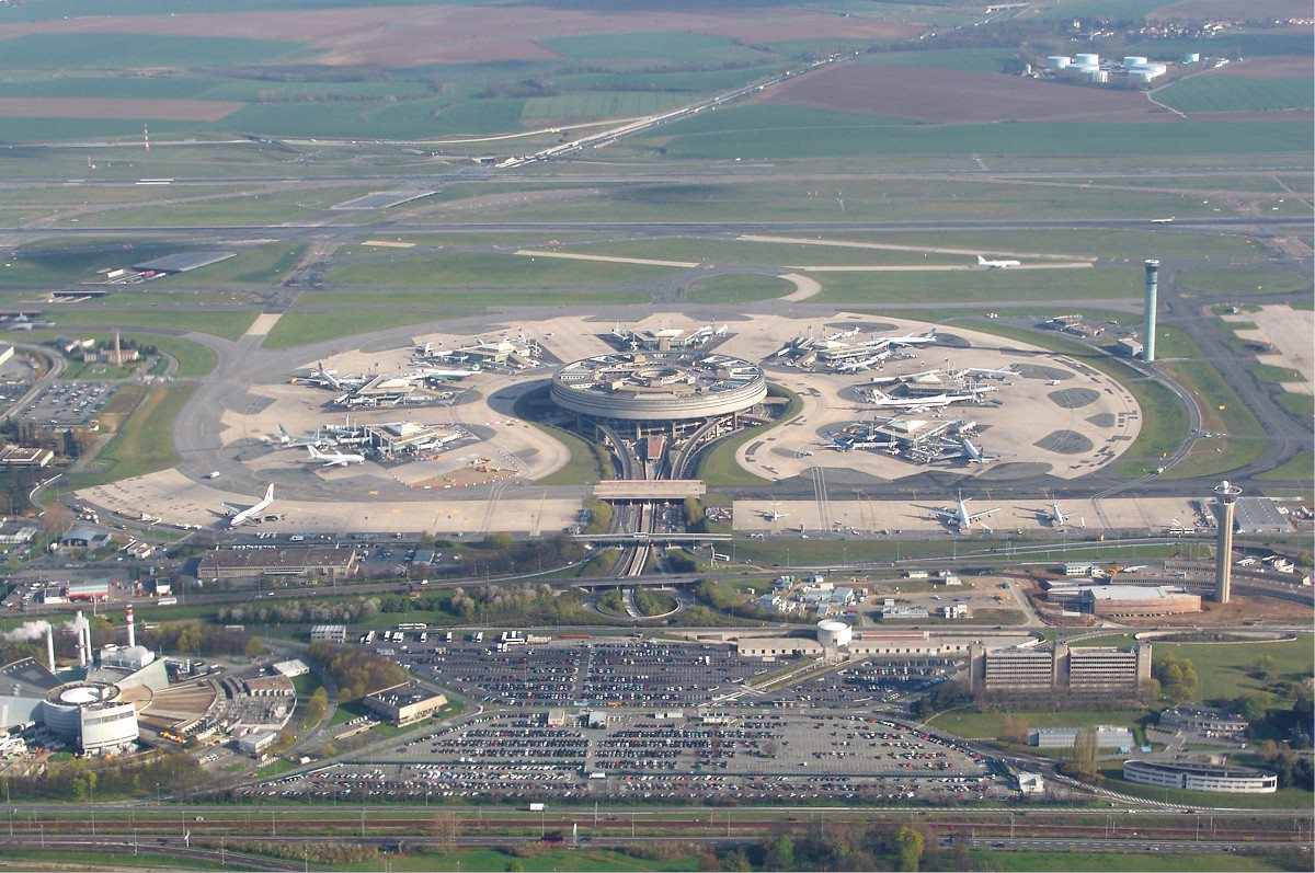 The Paris-Charles-de-Gaulle Airport turns to green