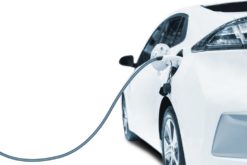 Voiture électrique contre voiture essence ou Diesel, quelle est la plus polluante ?